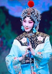 張火丁